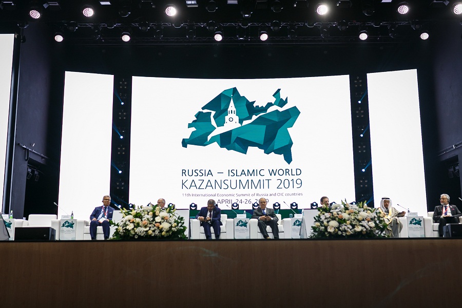 “Россия – Ислам дөньясы: KazanSummit» онлайн-мәйданчыгында Ислам хезмәттәшлеге оешмасы илләре илчеләре интервью бирә